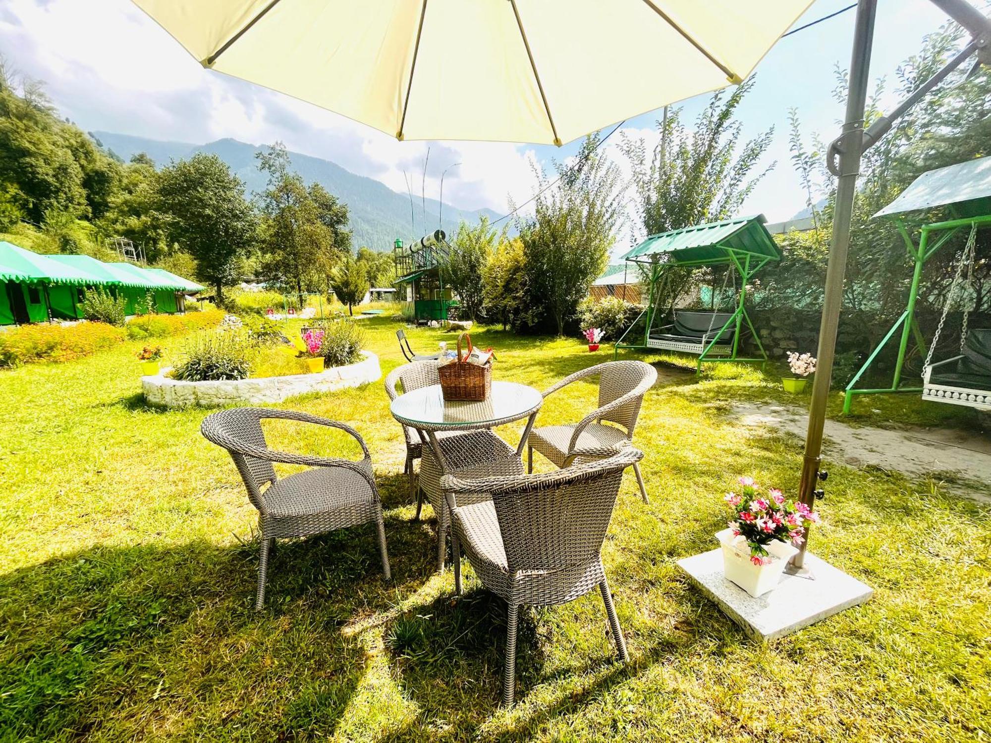 Himalayan Hill Queen Resort, Manali M98160-43400 Exterior foto